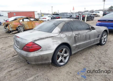 2006 Mercedes-Benz Sl 500 z USA, uszkodzony, nr VIN WDBSK75F06F111130